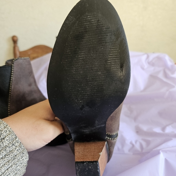 Rebels Black and Brown Ankle Boots - Picture 5 of 6